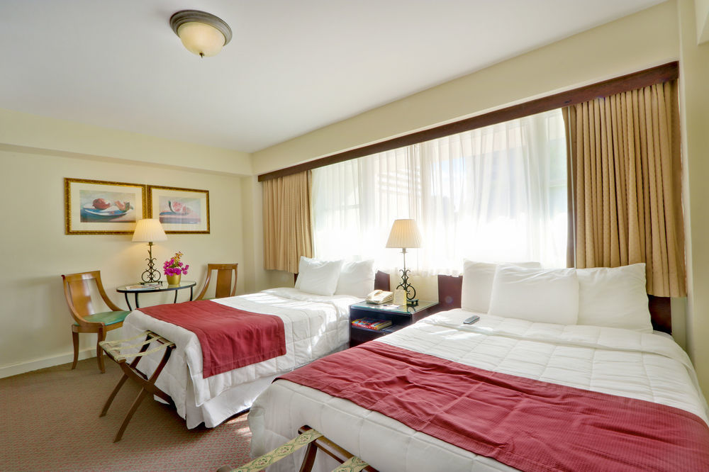 Hotel Miramar San Juan Buitenkant foto
